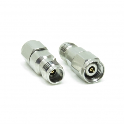 2.4mm 連接器插頭對插孔適配器